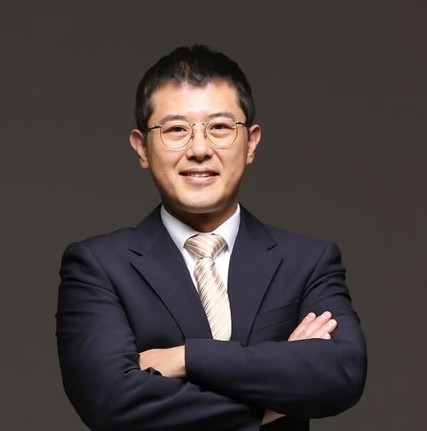 여드름 치료의 진화, 골드PTT·아그네스·시너지 포커스 테라피로 흉터 없이